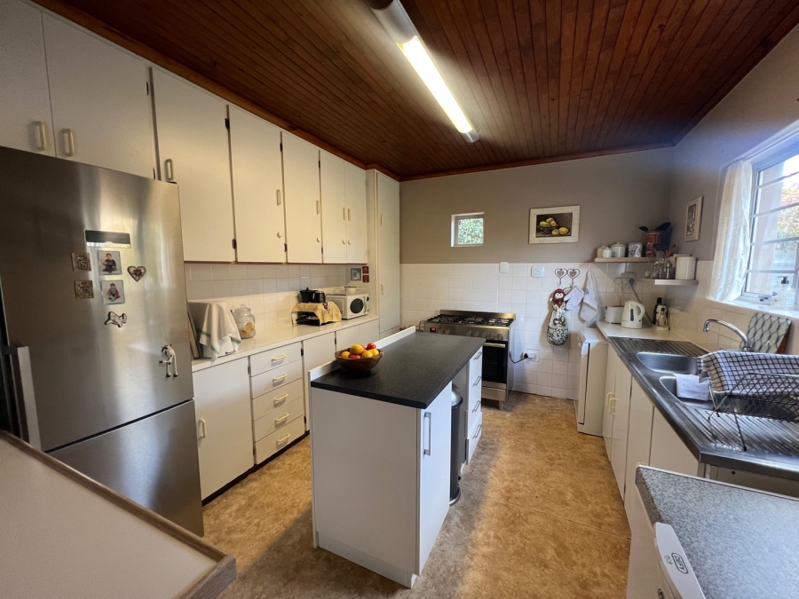 4 Bedroom Property for Sale in Herolds Bay Western Cape